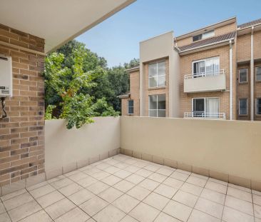 Designer Family Living on the First Floor | North Aspect - Photo 6