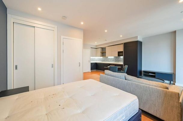 Studio to rent - Photo 1