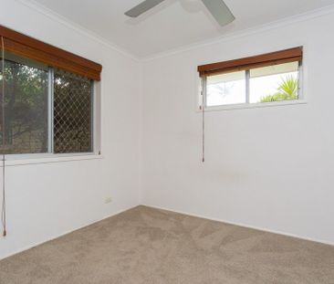 Family Home Close to Everything! - Photo 3