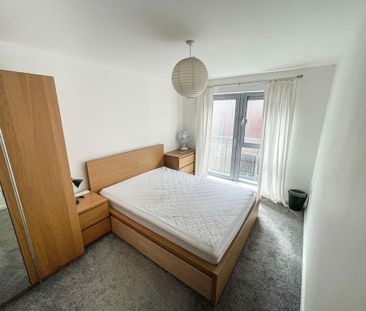 2 bedroom apartment to rent - Photo 4