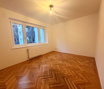 Großzügige 4-Zimmer-Wohnung mit sonniger Loggia/Balkon! - Foto 4