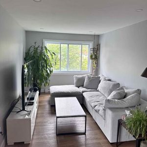 MAGNIFIQUE 5 1/2 MODERNE DISPONIBLE 1er SEPTEMBRE - Photo 2