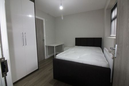 Flat 1 Eldon Street, Preston - Photo 2