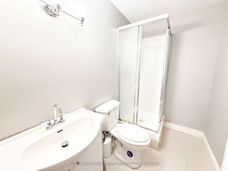 3352 Dundas Street W #Lower - Photo 4