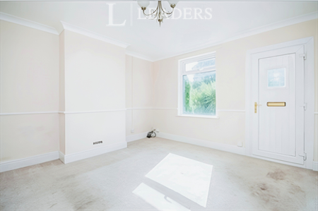 3 bedroom house to rent Hall Road, Lowestoft, NR32 - Photo 2