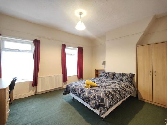 3 bedroom terraced house to rent - Photo 1