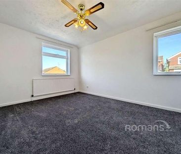 Mallard Close, Twyford, Reading, RG10 - Photo 2