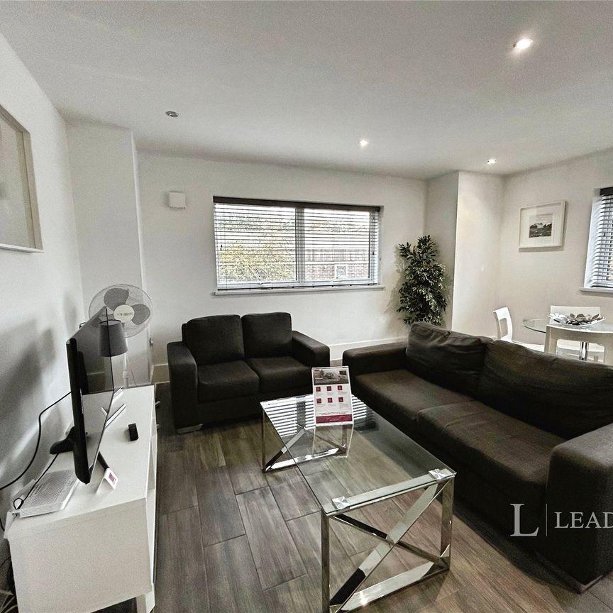 2 bedroom property to rent Denmark Villas, Hove, East Sussex, BN3 - Photo 1