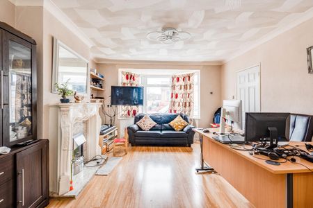 Titup Hall Drive, Oxford, Headington - Photo 2