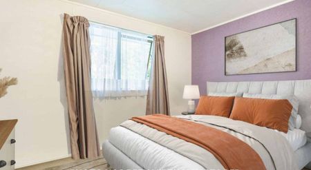 Three Bedroom Home in Quiet Titirangi Cul-de-sac - Photo 2