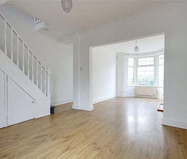 3 bedroom end of terrace house to rent - Photo 4