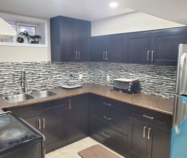 For Lease - 7 Adam Street, Brampton, Ontario - Photo 2