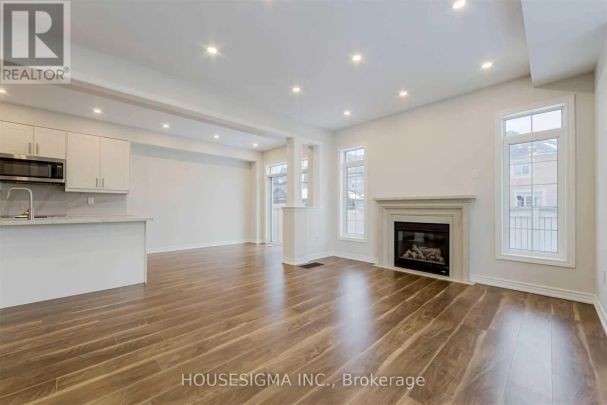 UPPER UNIT 54 KILLINGTON AVENUE - Photo 1
