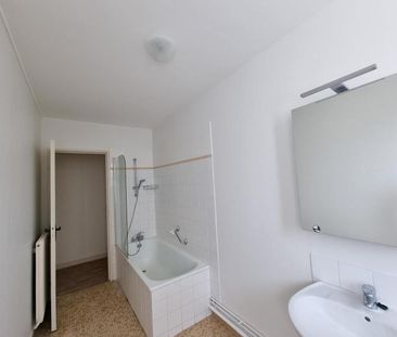 Location Appartement 3 pièces 72m² JOUE LES TOURS 37300 - Photo 5