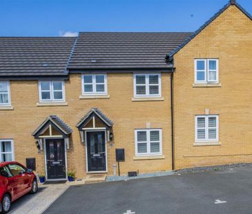 3 bed House - Mid Terrace To Let - Photo 1