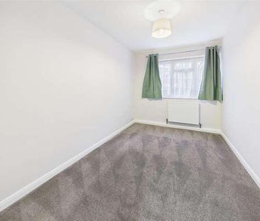 Gainsborough Court, Walton-on-thames, KT12 - Photo 5