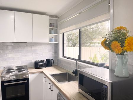 Spacious Family Home in the Heart of Jamberoo - Photo 3