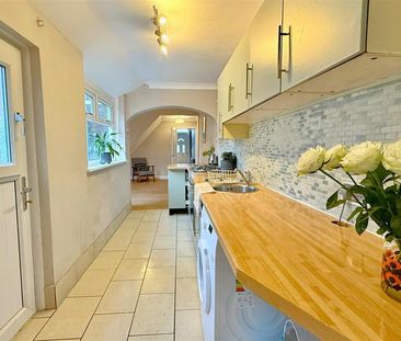 2 bedroom terraced house to rent - Photo 3