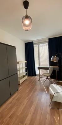 Provisionsfrei: Frisch saniert, mobliert: 4er-WG-Zimmer - Foto 1