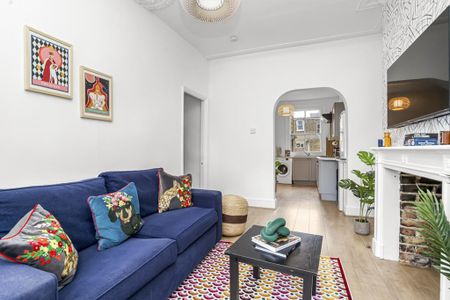 2 bedroom serviced apartment to rent - Photo 4