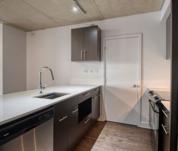 Appartement - 1451-1414 Rue Chomedey - Photo 1