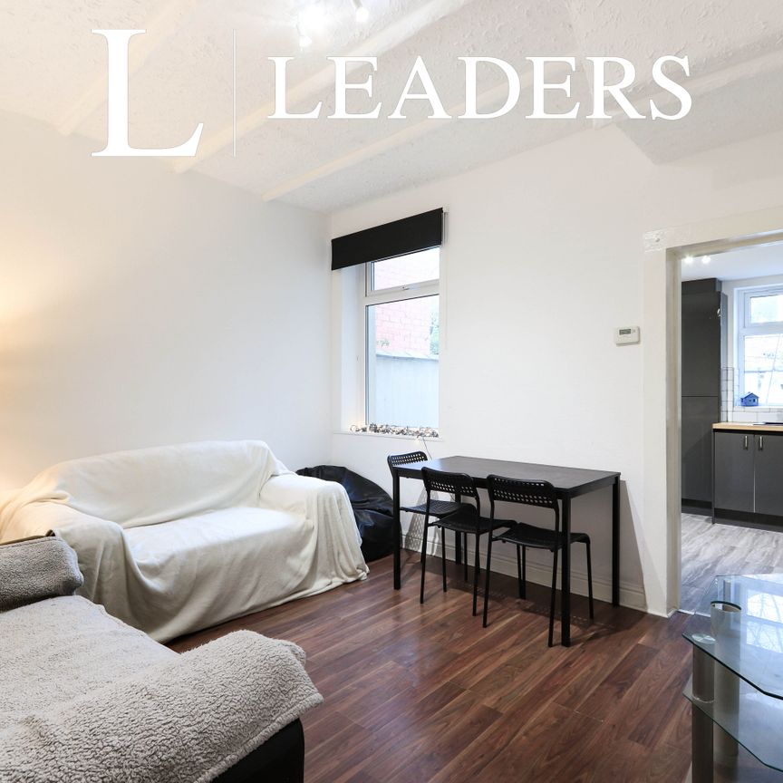 4 bedroom house to rent Clough Road, Sheffield, S1 - Photo 1