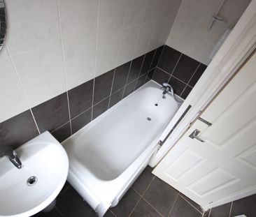 Headingley Avenue, Headingley - Photo 6