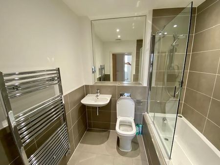 Heron Way, MAIDENHEAD - Photo 5