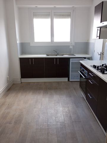Location Appartement 3 pièces 70m² - Photo 2