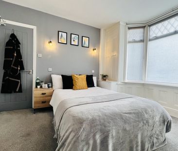 BEDROOM 5 – MEDIUM SINGLE WITH SHARED BATHROOM AND SEPERATE TOILET - Photo 6
