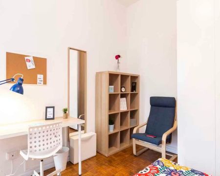 Via Sulmona, Milan, Lombardy 20139 - Photo 2