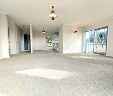 Sunny Ground-Floor Two-Bedroom Unit- Brown Street, Central Tauranga... - Photo 3