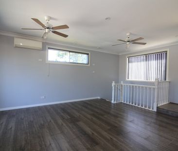 Tastefully Presented Two Bedroom Half-House - Photo 5