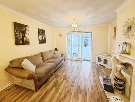 3 bedroom house to rent Barratts Road, B38 - Photo 3