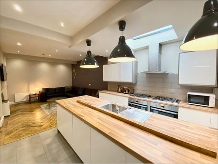 8 bedroom house to rent - Photo 4