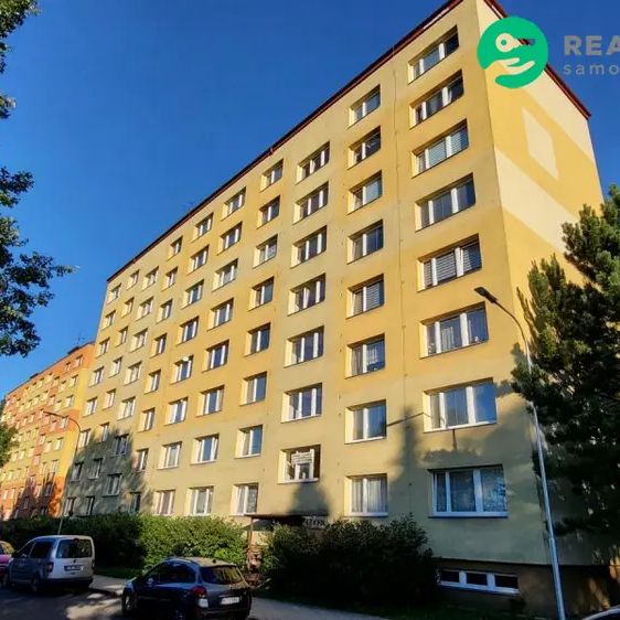 PRONÁJEM BYTU 2+1 V CENTRÁLNÍ LOKALITĚ NOVÉHO JIČÍNA - Фото 1