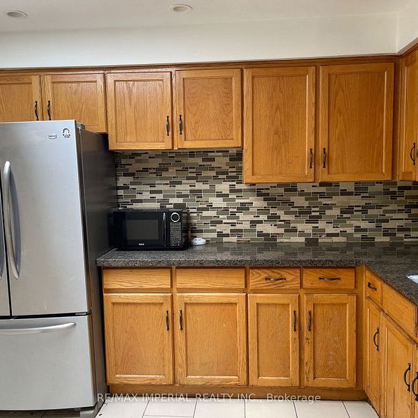 For Lease - 166 Hupfield Trail Unit# Front Unit, Toronto, Ontario - Photo 1