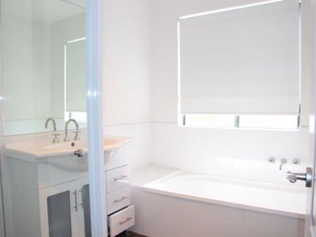 ULTRA MODERN CLOSE TO EVERYTHING YOU NEED - Photo 3