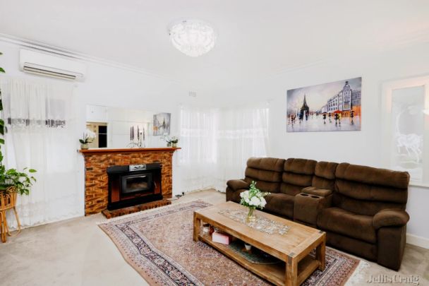 3 Bed, 2 Bath - Photo 1