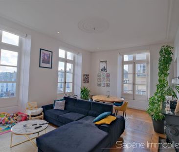 Vaste T4 Centre-ville - Place de la Mairie - Photo 3