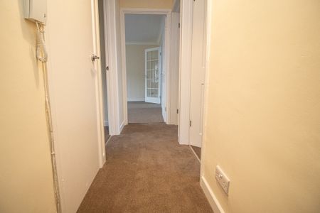 Trewartha Court Whitchurch, CF14 1BS, Cardiff - Photo 3