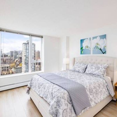 Spacious 2BR, 2BA Apartment in Downtown Vancouver - Photo 4