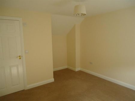 2 bedroom townhouse to rent - Photo 3