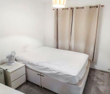 2 bedroom property to rent - Photo 5