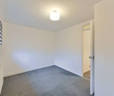 1 bedroom end of terrace house to rent - Photo 5