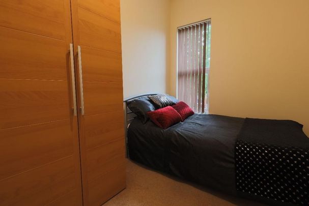 5 bedroom house to rent - Photo 1