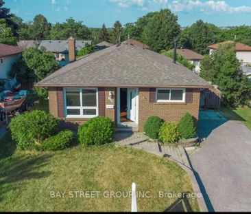 For Lease - 882 Southdown Drive, Oshawa, Ontario - Photo 2