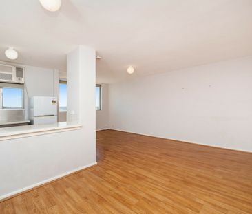 Large and Lovely Apartment with pool and security! - Photo 6