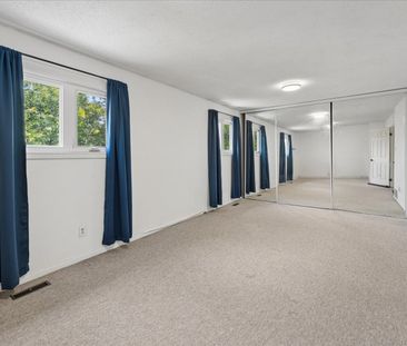 For Lease - 747 Stonepath Circle, Pickering, Ontario - Photo 2