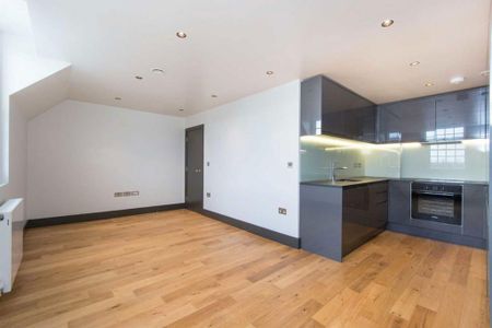 1 bedroom flat to rent - Photo 2